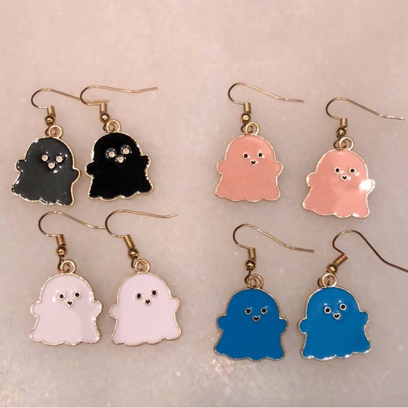 Cute Ghost Earrings - Picture 1 of 1